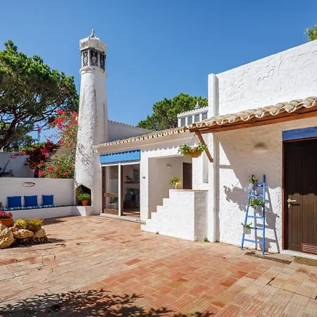 Pura Vida Falesia By The Portuguese Butler