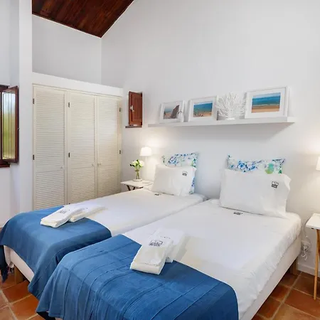 Pura Vida Falesia By The Portuguese Butler Villa *